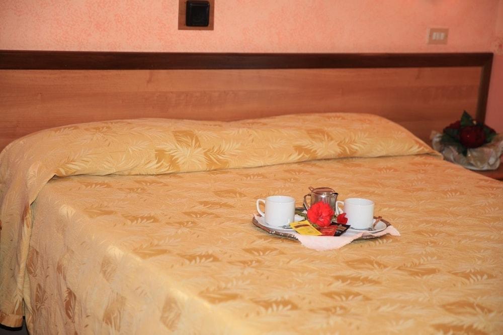 Hotel Ludovici Fiuggi Kültér fotó