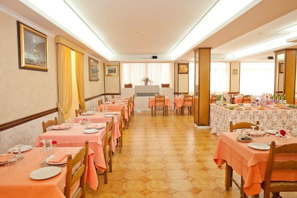 Hotel Ludovici Fiuggi Kültér fotó